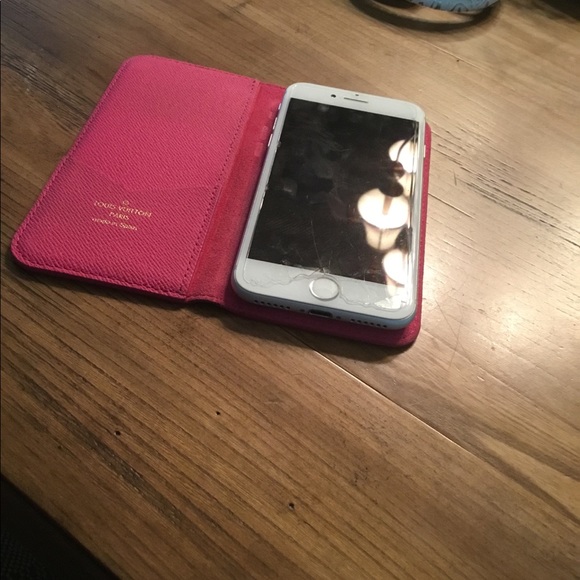 Louis Vuitton IPhone 7 Phone Case - Picture 4 of 4